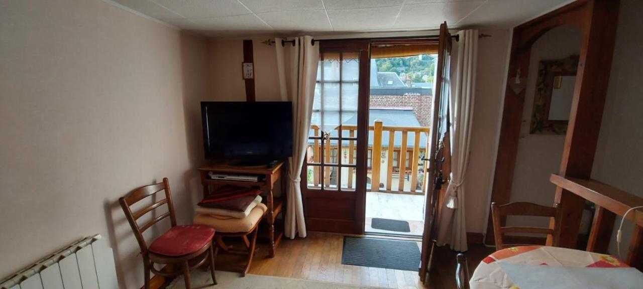 Maison De Charme Apartment Honfleur Bagian luar foto
